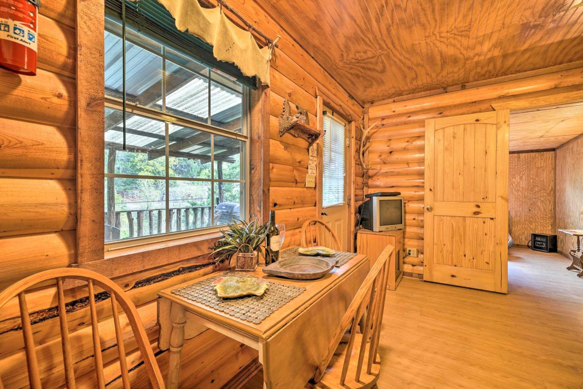 Villa Cozy Davis Cabin With Deck - Nestled By Honey Creek! Exterior foto